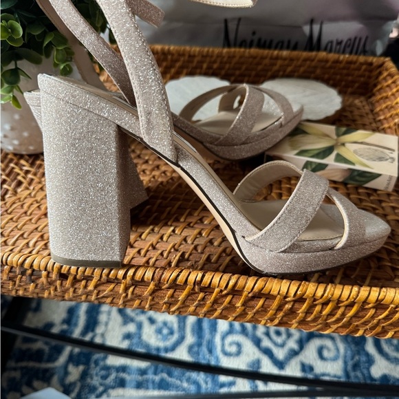 SHELIA SILVER GLITTER NET BLOCK-HEEL SANDALS WITH ANKLE-STRAP S 8 Worn Once - Picture 9 of 11